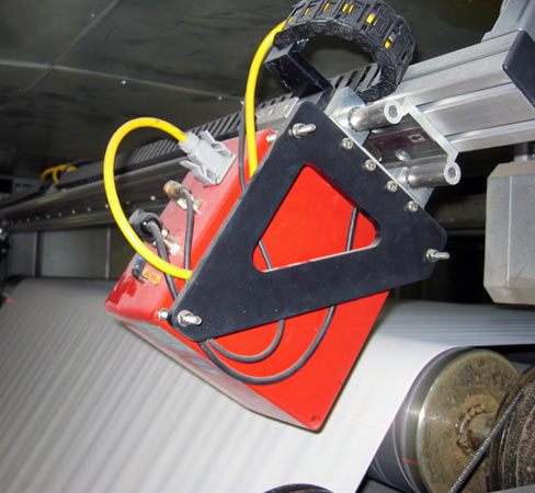 The system is robust constructed to fit even rough industrial needs. A special case protects the sensors from extreme heat, dust and dirt during while the paper web gets printed and dried.